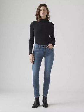 82 Levi’s 311 Shaping Skinny Jeans Size 26 | High Rise Slimming Stretch Denim